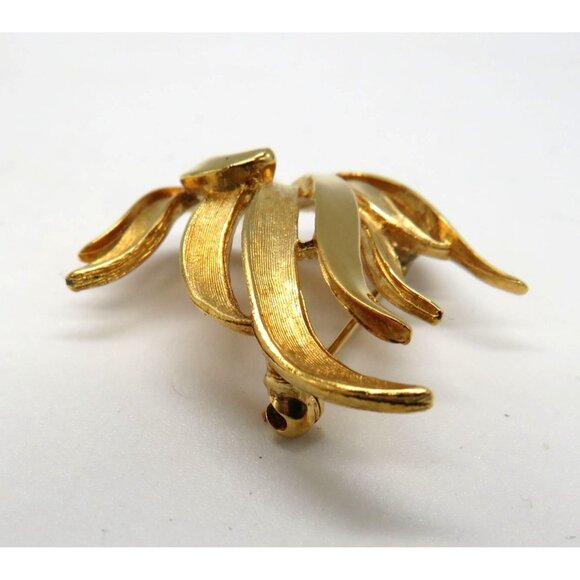 Vintage Leaf Brooch Gold Tone Brushed Polished Pin - Picture 6 of 10